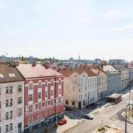 City Center Penthouse: Modern One-Bedroom with Free Parking Prague Exterior photo